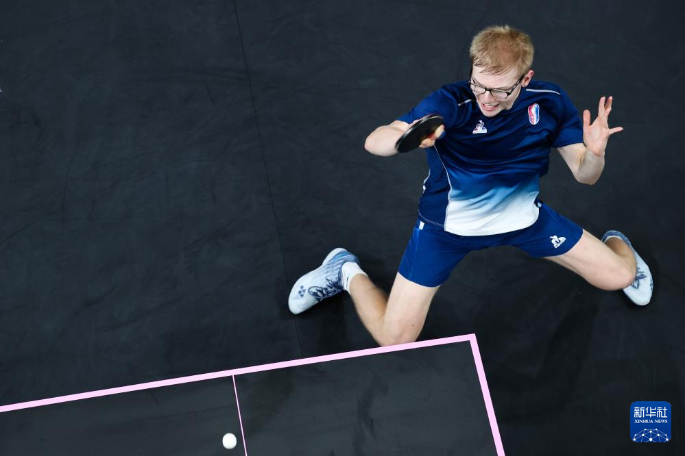 的舞台上 的舞台上