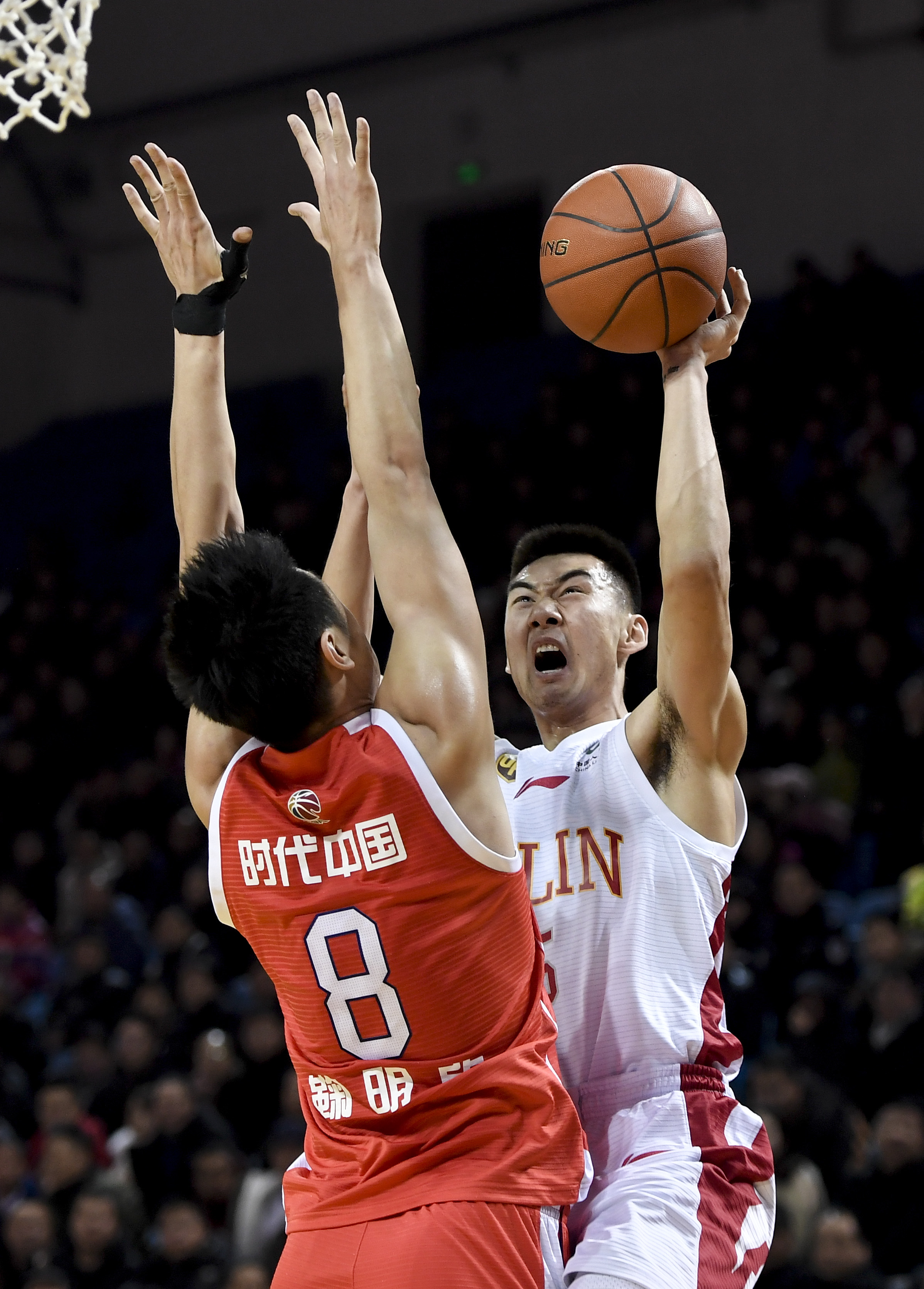 阎相闯退役 阎相闯退役